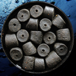 Halibut Black (z dziurką) 12mm - obrazek 2